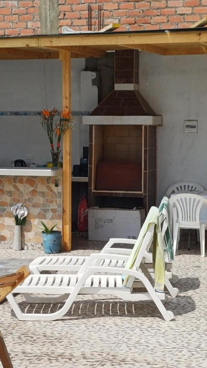 Hospedaje Los Lobos Cerro Azul Eksteriør bilde